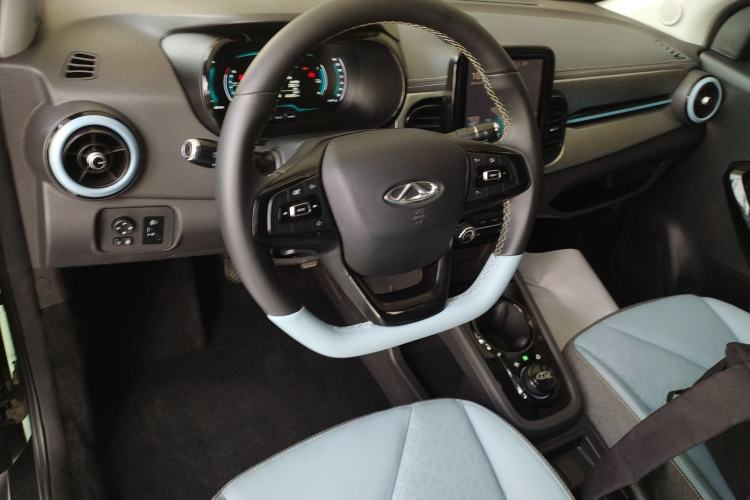 Used Chery QQ Little Ant 2022 Sweet Pink Edition Low-Sugar Version Lithium Iron Phosphate 30 kW 301 km Center Console