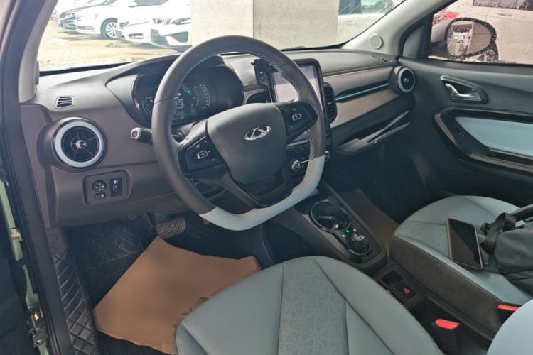 Used Chery QQ Little Ant 2022 Sweet Pink Edition Half-Sugar Version Lithium Iron Phosphate 29.2 kWh 30 kW 301 km Center Console