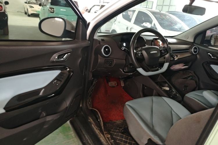 Used Chery QQ Little Ant 2022 Revised Version Sweet Pink Edition Half-Sugar Version Lithium Iron Phosphate 30.7 kWh 30 kW 301 km Driver Seat