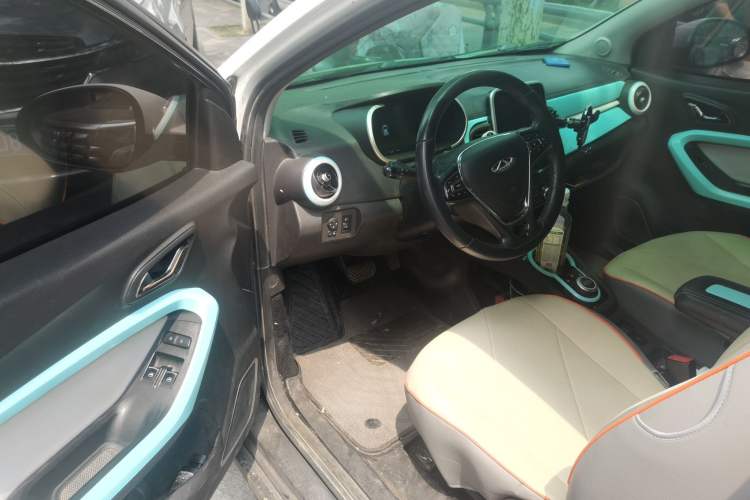 Used Chery QQ Little Ant 2022 Sweet Pink Edition Half-Sugar Version Lithium Iron Phosphate 30 kW 301 km Driver Seat