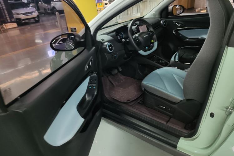 Used Chery QQ Little Ant 2022 Sweet Pink Edition Full-Sugar Version Lithium Iron Phosphate 30 kW 301 km Driver Seat