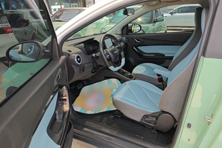 Used Chery QQ Little Ant 2022 Sweet Pink Edition Half-Sugar Version 3-Cell Lithium 30kW 301km Driver Seat