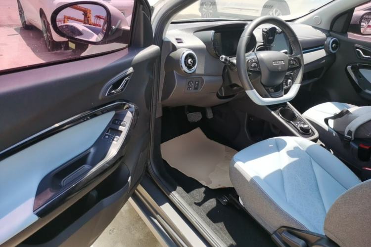 Used Chery QQ Little Ant 2022 Sweet Pink Edition Half-Sugar Version Lithium Iron Phosphate 30 kW 301 km Driver Seat