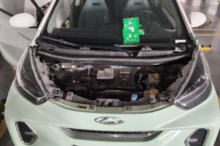Used Chery QQ Little Ant 2022 Sweet Pink Edition Low-Sugar Version Lithium Iron Phosphate 29.2 kWh 30 kW 301 km Engine Bay