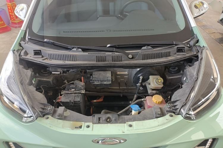 Used Chery QQ Little Ant 2022 Sweet Pink Edition Half-Sugar Version Lithium Iron Phosphate 29.2 kWh 30 kW 301 km Engine Bay