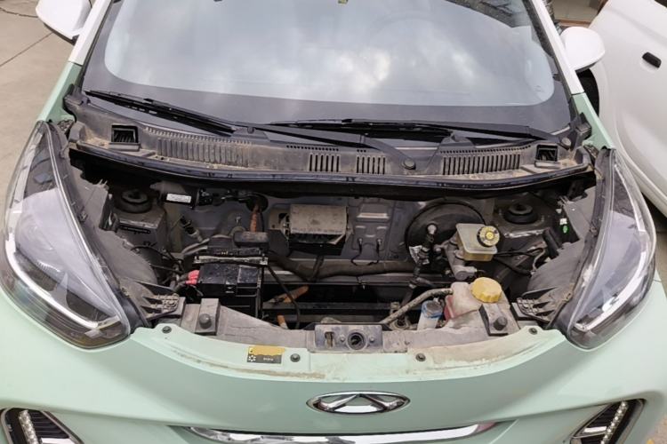 Used Chery QQ Little Ant 2022 Sweet Pink Edition Half-Sugar Version Lithium Iron Phosphate 30 kW 301 km Engine Bay