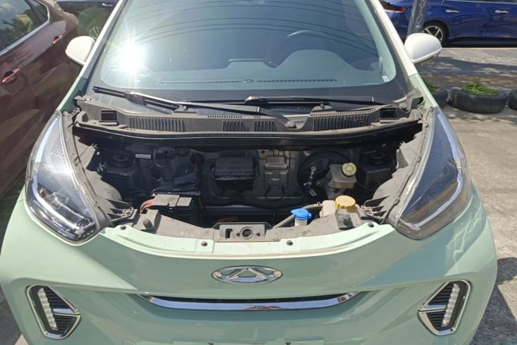 Used Chery QQ Little Ant 2022 Sweet Pink Edition Half-Sugar Version Lithium Iron Phosphate 29.2 kWh 30 kW 301 km Engine Bay