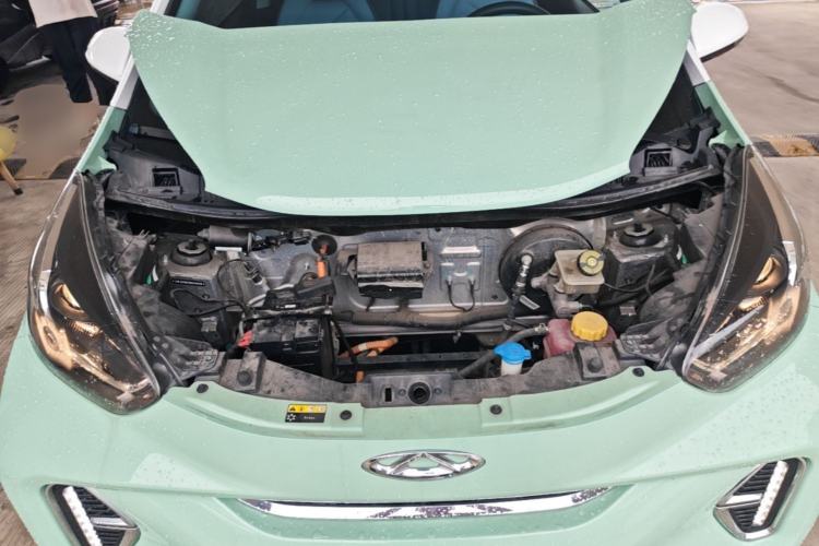 Used Chery QQ Little Ant 2022 Sweet Pink Edition Half-Sugar Version Lithium Iron Phosphate 29.2 kWh 30 kW 301 km Engine Bay
