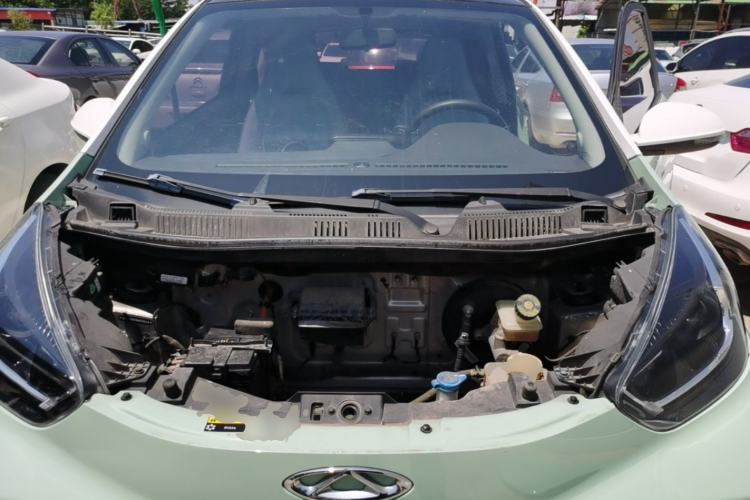 Used Chery QQ Little Ant 2022 Sweet Pink Edition Half-Sugar Version Lithium Iron Phosphate 30 kW 301 km Engine Bay