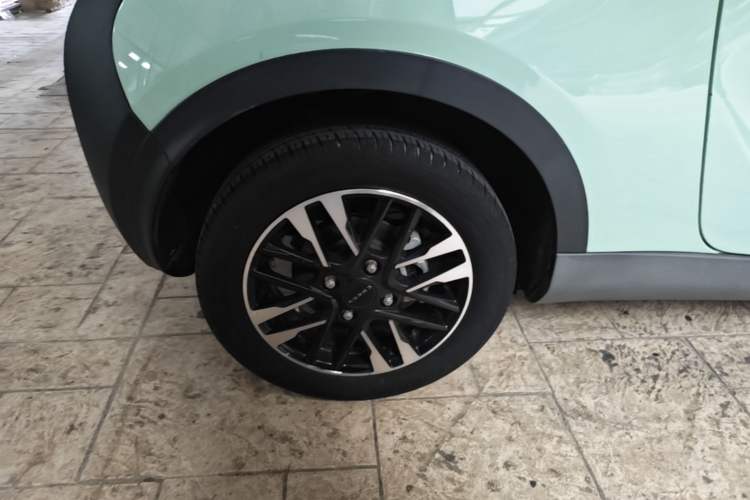Used Chery QQ Little Ant 2022 Sweet Pink Edition Half-Sugar Version Lithium Iron Phosphate 30 kW 301 km Exterior 5
