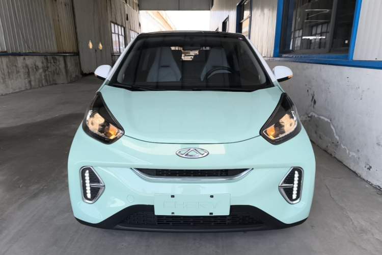 Used Chery QQ Little Ant 2022 Sweet Pink Edition Half-Sugar Version Lithium Iron Phosphate 29.2 kWh 30 kW 301 km Front
