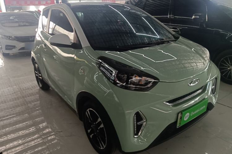 Used Chery QQ Little Ant 2022 Revised Version Sweet Pink Edition Half-Sugar Version Lithium Iron Phosphate 30.7 kWh 30 kW 301 km Front Right 45 Deg