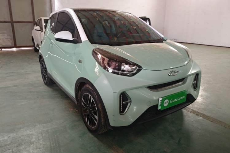 Used Chery QQ Little Ant 2022 Revised Version Sweet Pink Edition Half-Sugar Version Lithium Iron Phosphate 30.7 kWh 30 kW 301 km Front Right 45 Deg