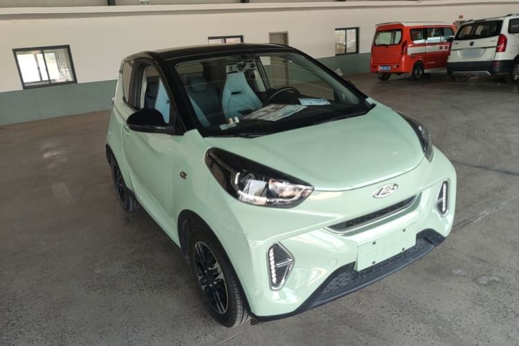 Used Chery QQ Little Ant 2022 Sweet Pink Edition Half-Sugar Version 3-Cell Lithium 30kW 301km Front Right 45 Deg
