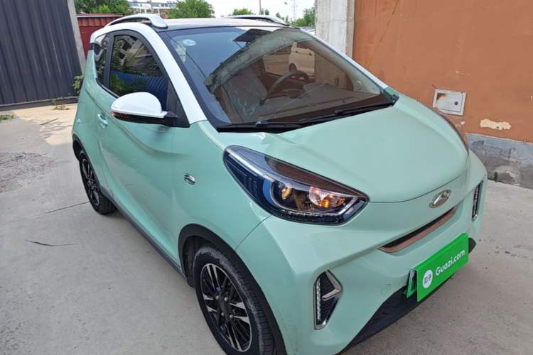 Used Chery QQ Little Ant 2022 Sweet Pink Edition Full-Sugar Version 3-Cell Lithium 30kW 301km Front Right 45 Deg