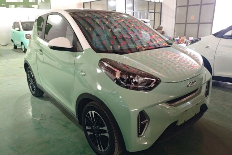 Used Chery QQ Little Ant 2022 Revised Version Sweet Pink Edition Half-Sugar Version Lithium Iron Phosphate 30.7 kWh 30 kW 301 km Front Right 45 Deg