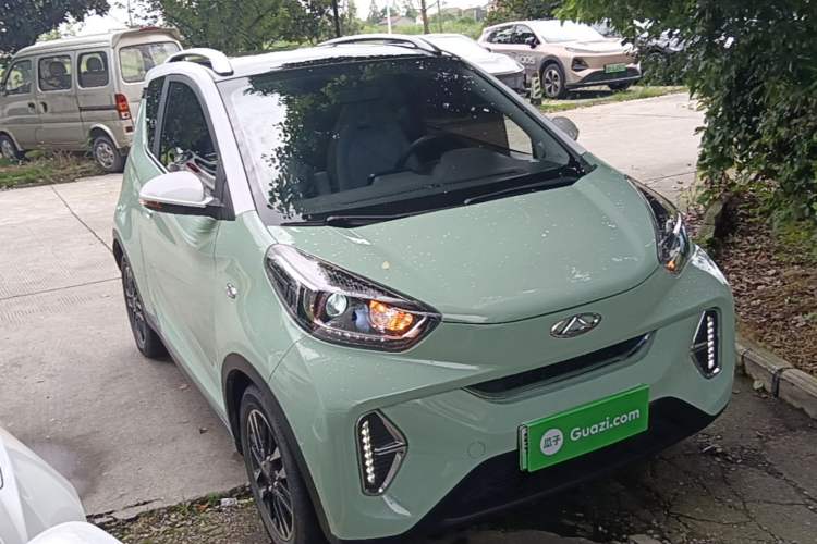 Used Chery QQ Little Ant 2022 Sweet Pink Edition Full-Sugar Version Lithium Iron Phosphate 30 kW 301 km Front Right 45 Deg