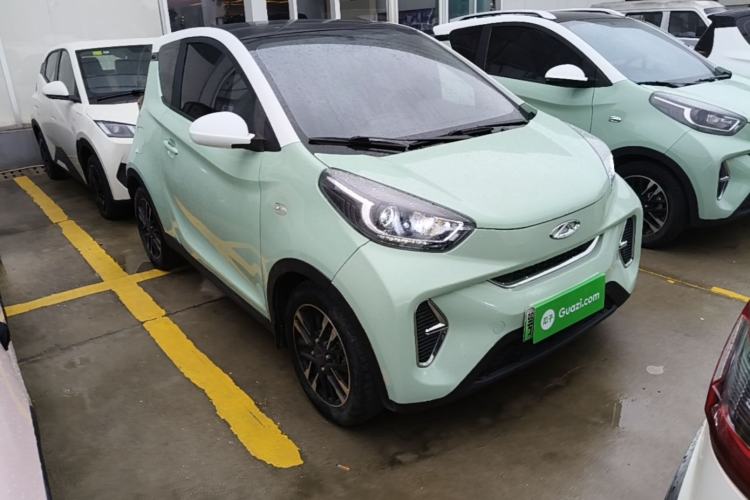 Used Chery QQ Little Ant 2022 Sweet Pink Edition Half-Sugar Version 3-Cell Lithium 30kW 408km Front Right 45 Deg