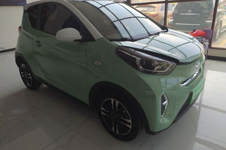 Used Chery QQ Little Ant 2022 Sweet Pink Edition Low-Sugar Version Lithium Iron Phosphate 30 kW 301 km Front Right 45 Deg
