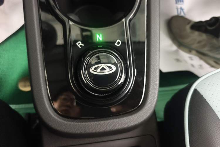 Used Chery QQ Little Ant 2022 Restyled Version Sweet Pink Edition Half-Sugar Version 28.8 kWh 30 kW 301 km Gear Lever