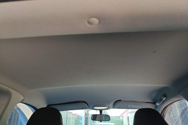 Used Chery QQ Little Ant 2022 Restyled Version Sweet Pink Edition Half-Sugar Version 30.6 kWh 30 kW 301 km Headliner