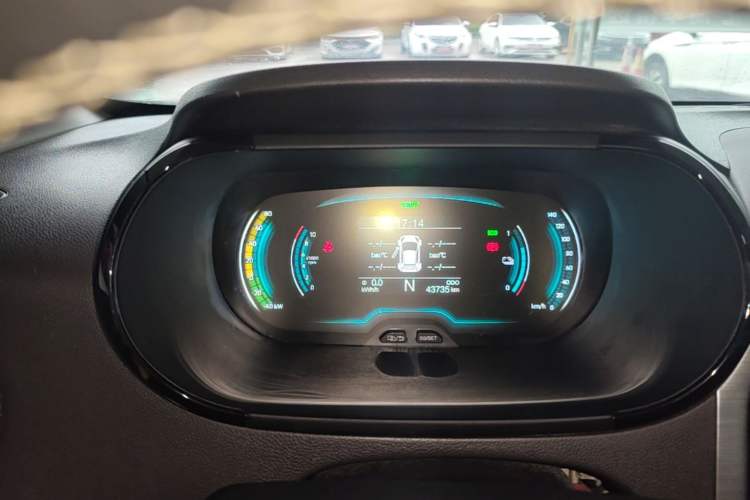 Used Chery QQ Little Ant 2022 Sweet Pink Edition Full-Sugar Version Lithium Iron Phosphate 30 kW 301 km Instrument Cluster