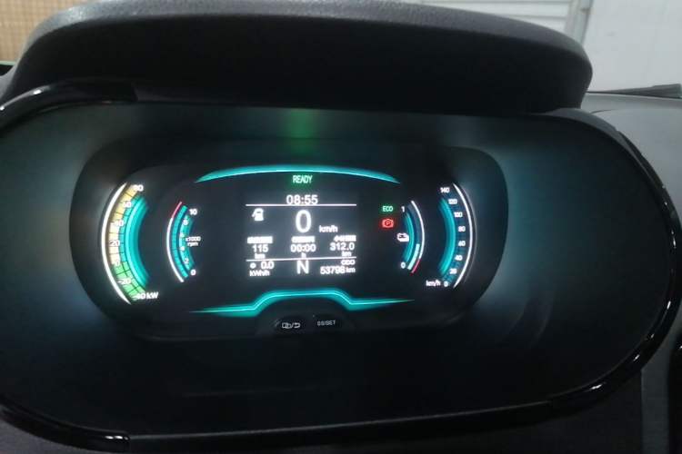 Used Chery QQ Little Ant 2022 Sweet Pink Edition Half-Sugar Version 3-Cell Lithium 30kW 301km Instrument Cluster
