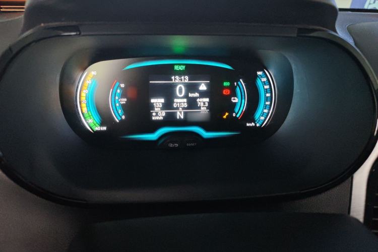 Used Chery QQ Little Ant 2022 Revised Version Sweet Pink Edition Half-Sugar Version Lithium Iron Phosphate 30.7 kWh 30 kW 301 km Instrument Cluster