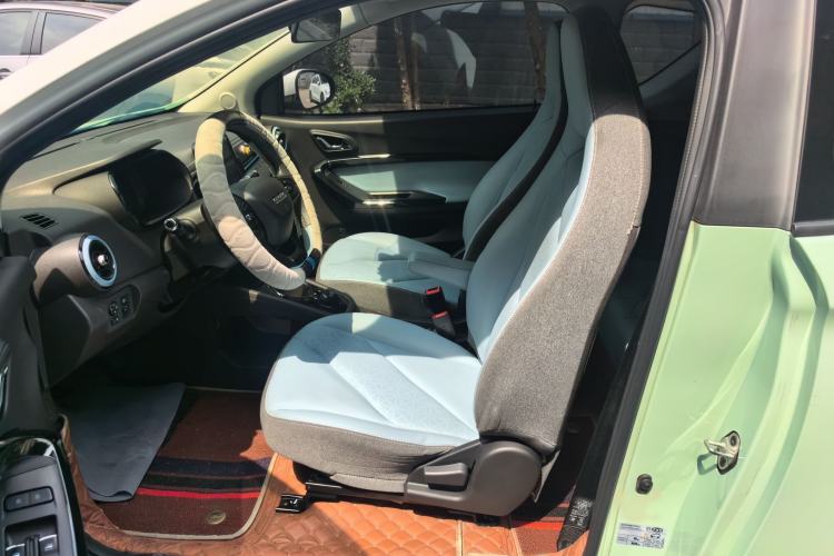 Used Chery QQ Little Ant 2022 Revised Version Sweet Pink Edition Half-Sugar Version Lithium Iron Phosphate 30.7 kWh 30 kW 301 km Interior 1