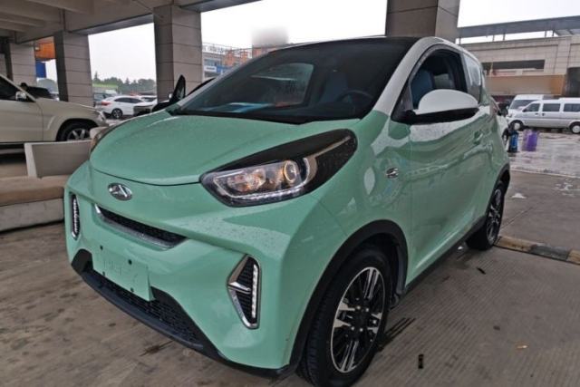 Ojetý Chery QQ Little Ant 2022 Sweet Pink Edition Half-Sugar Version Lithium Iron Phosphate 29.2 kWh 30 kW 301 km