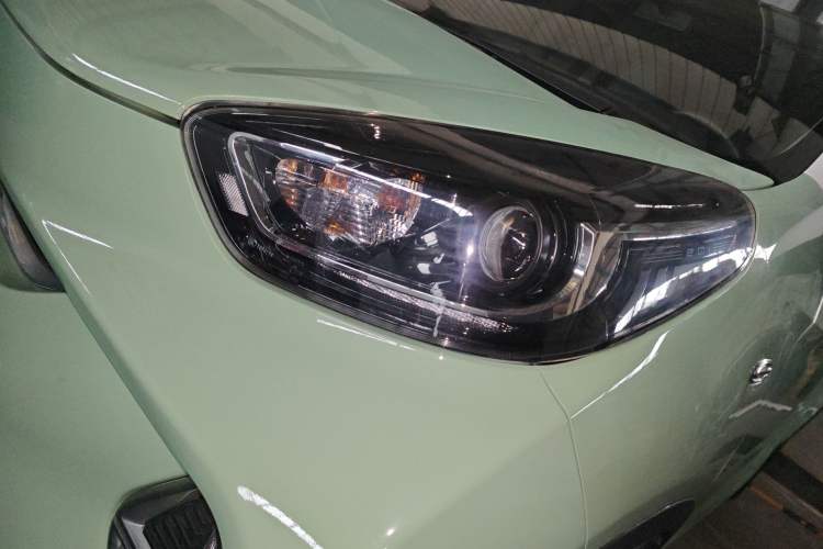 Used Chery QQ Little Ant 2022 Revised Version Sweet Pink Edition Half-Sugar Version Lithium Iron Phosphate 30.7 kWh 30 kW 301 km Left Front Headlight