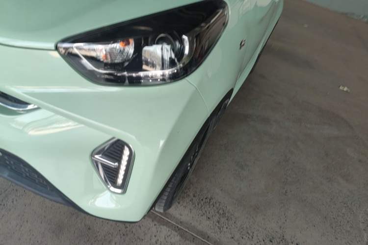 Used Chery QQ Little Ant 2022 Sweet Pink Edition Half-Sugar Version 3-Cell Lithium 30kW 301km Left Front Headlight