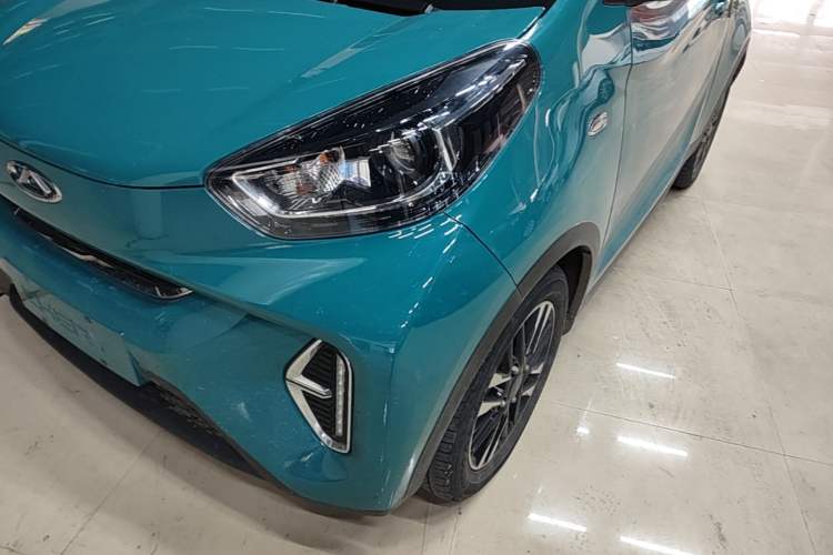 Used Chery QQ Little Ant 2022 Revised Version Sweet Pink Edition Half-Sugar Version Lithium Iron Phosphate 30.7 kWh 30 kW 301 km Left Front Headlight