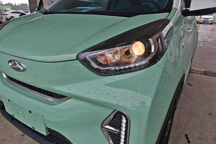 Used Chery QQ Little Ant 2022 Sweet Pink Edition Half-Sugar Version Lithium Iron Phosphate 29.2 kWh 30 kW 301 km Left Front Headlight
