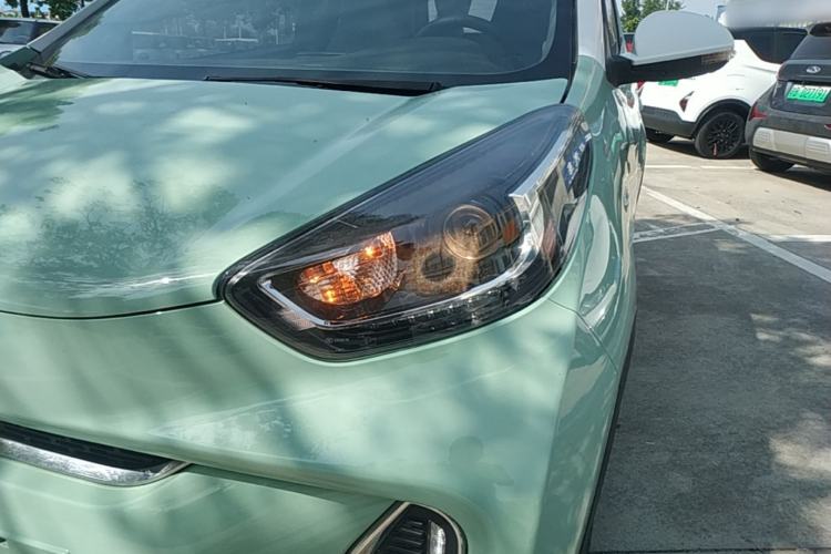 Used Chery QQ Little Ant 2022 Sweet Pink Edition Half-Sugar Version Lithium Iron Phosphate 30 kW 301 km Left Front Headlight