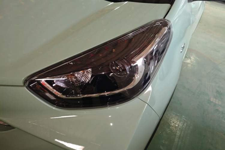 Used Chery QQ Little Ant 2022 Revised Version Sweet Pink Edition Half-Sugar Version Lithium Iron Phosphate 30.7 kWh 30 kW 301 km Left Front Headlight
