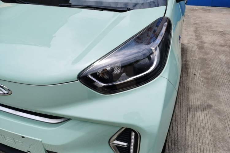 Used Chery QQ Little Ant 2022 Revised Version Sweet Pink Edition Half-Sugar Version Lithium Iron Phosphate 30.7 kWh 30 kW 301 km Left Front Headlight