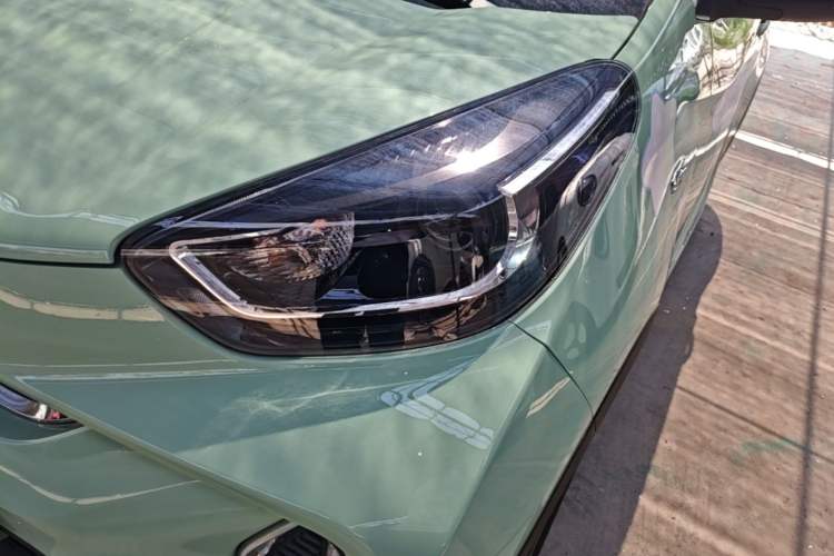 Used Chery QQ Little Ant 2022 Restyled Version Sweet Pink Edition Half-Sugar Version 28.8 kWh 30 kW 301 km Left Front Headlight