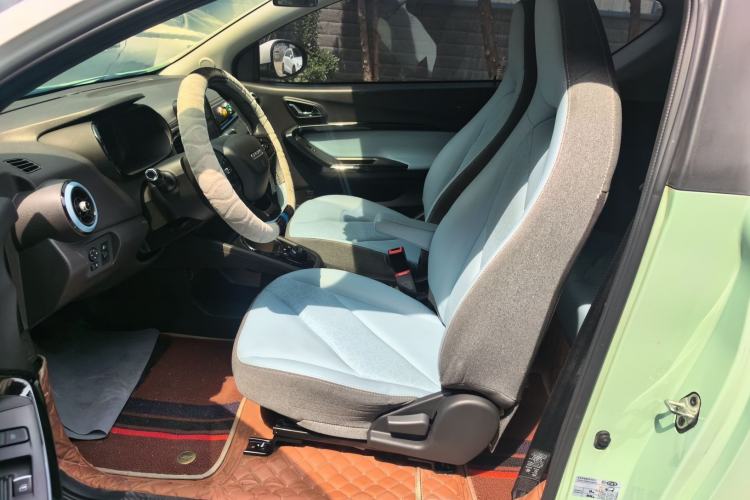 Used Chery QQ Little Ant 2022 Revised Version Sweet Pink Edition Half-Sugar Version Lithium Iron Phosphate 30.7 kWh 30 kW 301 km Left Front Seat