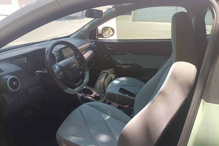 Used Chery QQ Little Ant 2022 Restyled Version Sweet Pink Edition Half-Sugar Version 30.6 kWh 30 kW 301 km Left Front Seat