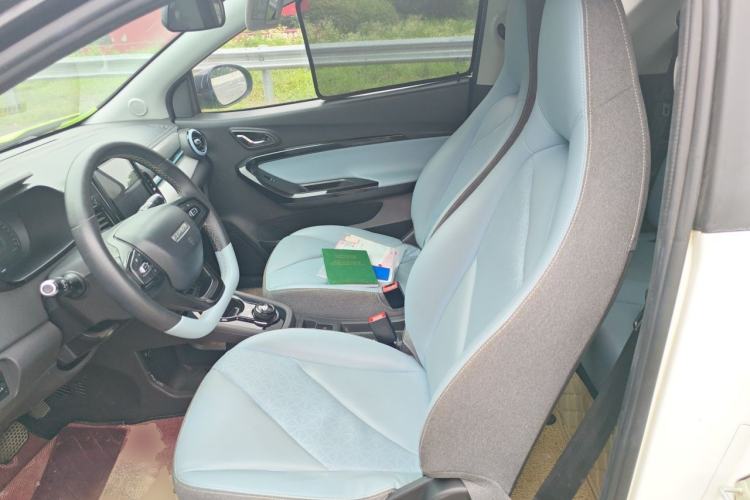 Used Chery QQ Little Ant 2022 Revised Version Sweet Pink Edition Half-Sugar Version Lithium Iron Phosphate 30.7 kWh 30 kW 301 km Left Front Seat