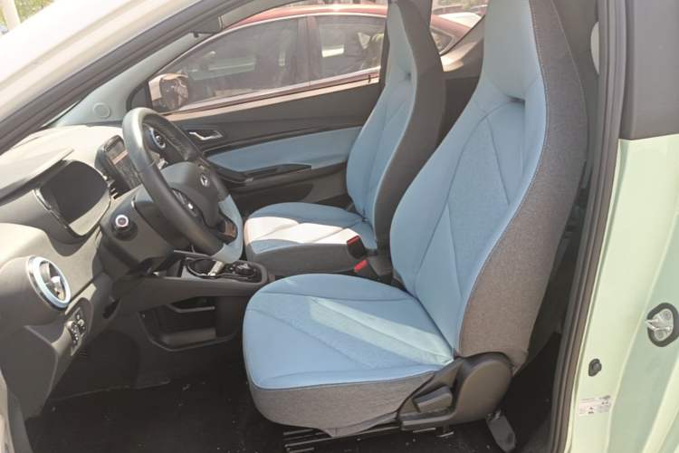 Used Chery QQ Little Ant 2022 Sweet Pink Edition Half-Sugar Version Lithium Iron Phosphate 29.2 kWh 30 kW 301 km Left Front Seat