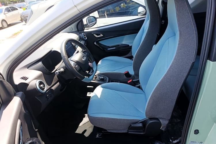 Used Chery QQ Little Ant 2022 Restyled Version Sweet Pink Edition Half-Sugar Version 28.8 kWh 30 kW 301 km Left Front Seat