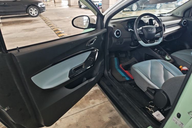 Used Chery QQ Little Ant 2022 Sweet Pink Edition Half-Sugar Version Lithium Iron Phosphate 29.2 kWh 30 kW 301 km Left Front Seat