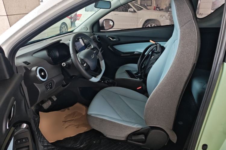 Used Chery QQ Little Ant 2022 Sweet Pink Edition Half-Sugar Version Lithium Iron Phosphate 29.2 kWh 30 kW 301 km Left Front Seat