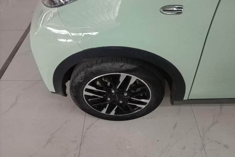 Used Chery QQ Little Ant 2022 Revised Version Sweet Pink Edition Half-Sugar Version Lithium Iron Phosphate 30.7 kWh 30 kW 301 km Left Front Wheel Hub