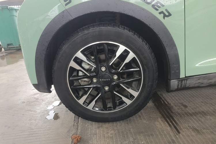 Used Chery QQ Little Ant 2022 Revised Version Sweet Pink Edition Half-Sugar Version Lithium Iron Phosphate 30.7 kWh 30 kW 301 km Left Front Wheel Hub