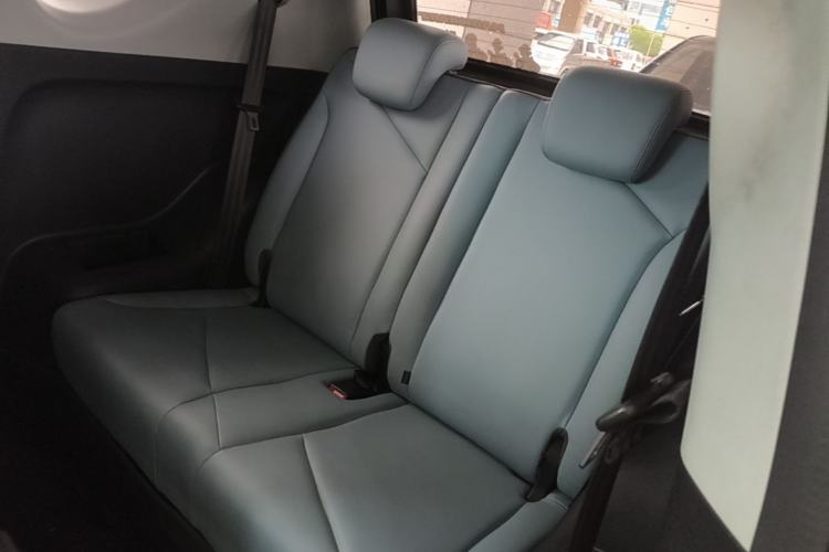 Used Chery QQ Little Ant 2022 Revised Version Sweet Pink Edition Half-Sugar Version Lithium Iron Phosphate 30.7 kWh 30 kW 301 km Left Rear Seat