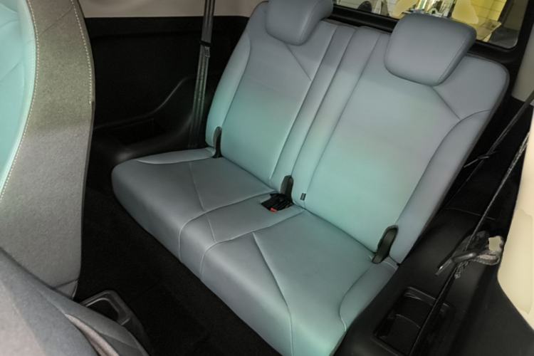 Used Chery QQ Little Ant 2022 Sweet Pink Edition Half-Sugar Version Lithium Iron Phosphate 30 kW 301 km Left Rear Seat