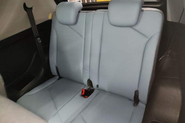 Used Chery QQ Little Ant 2022 Sweet Pink Edition Full-Sugar Version Lithium Iron Phosphate 30 kW 301 km Left Rear Seat